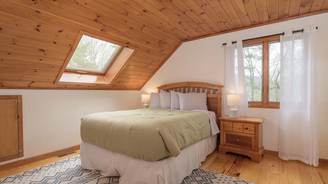 Photo of Bedroom in Mount Holly