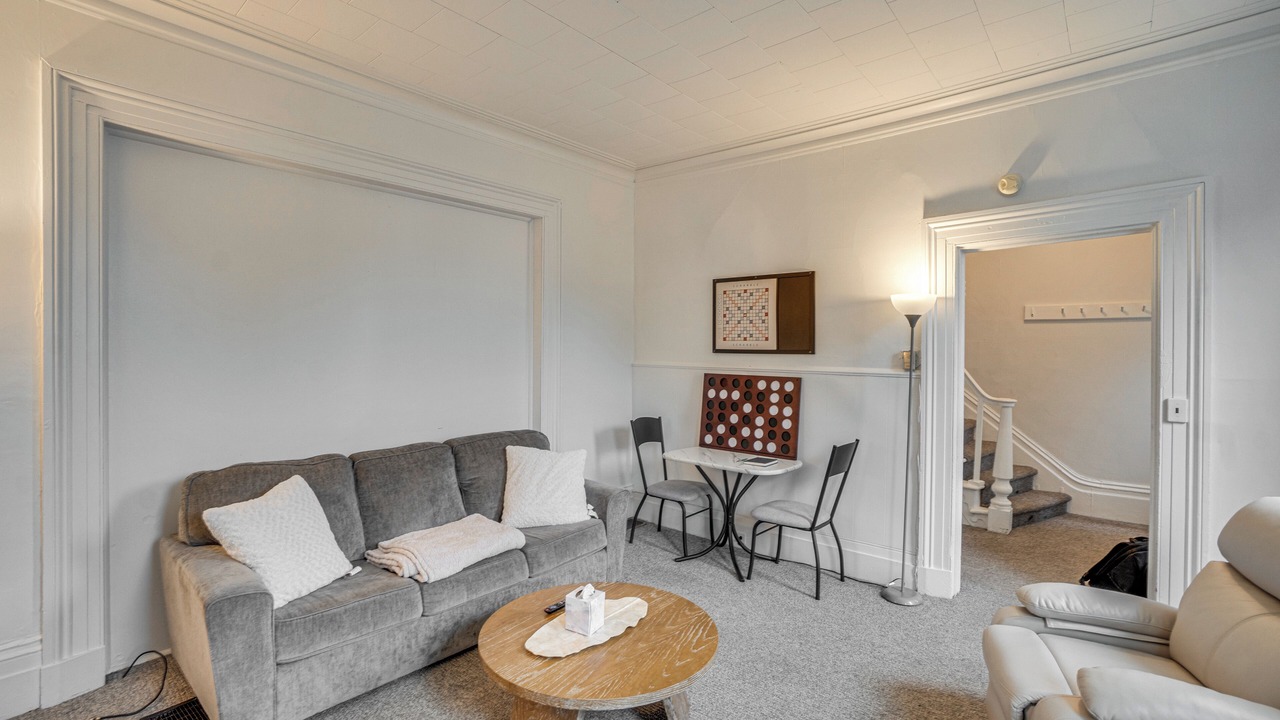 Photo of Livingroom in Oswego