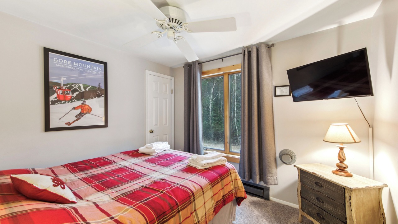 Photo of Bedroom in North Creek