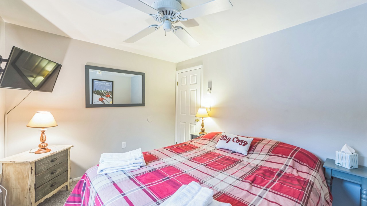 Photo of Bedroom in North Creek