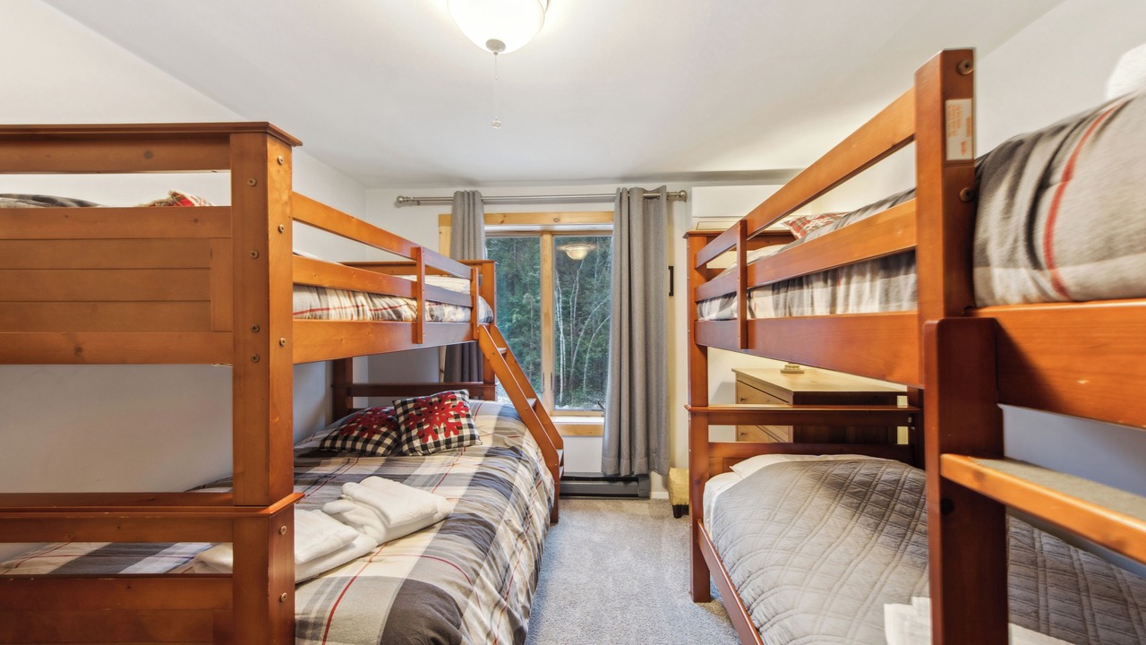 Photo of Bedroom in North Creek