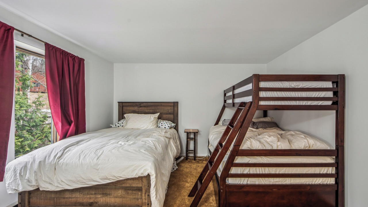 Photo of Bedroom in North Creek
