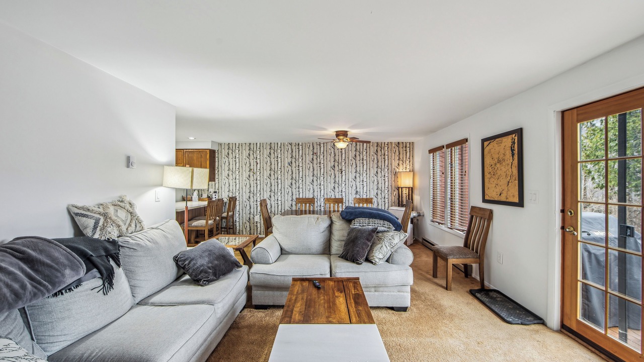 Photo of Livingroom in North Creek