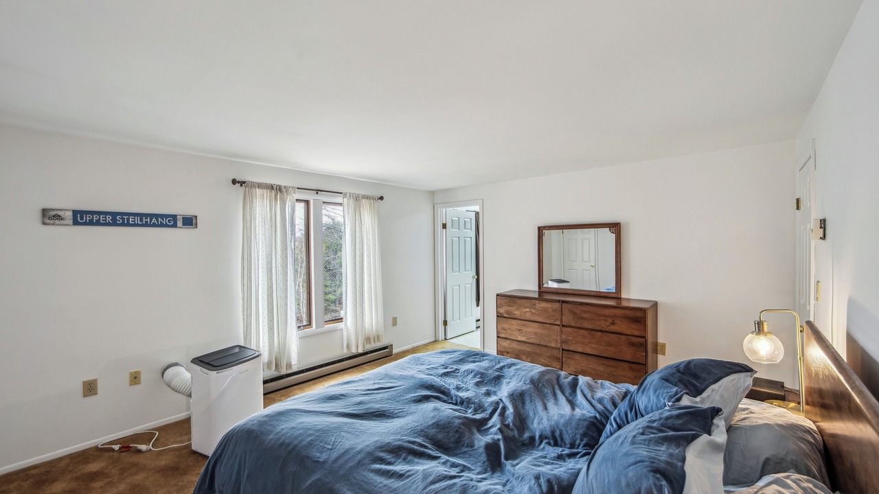 Photo of Bedroom in North Creek