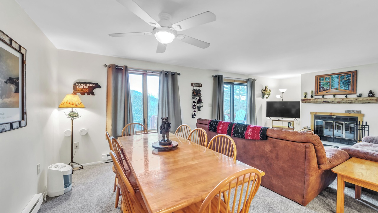 Photo of Livingroom in North Creek