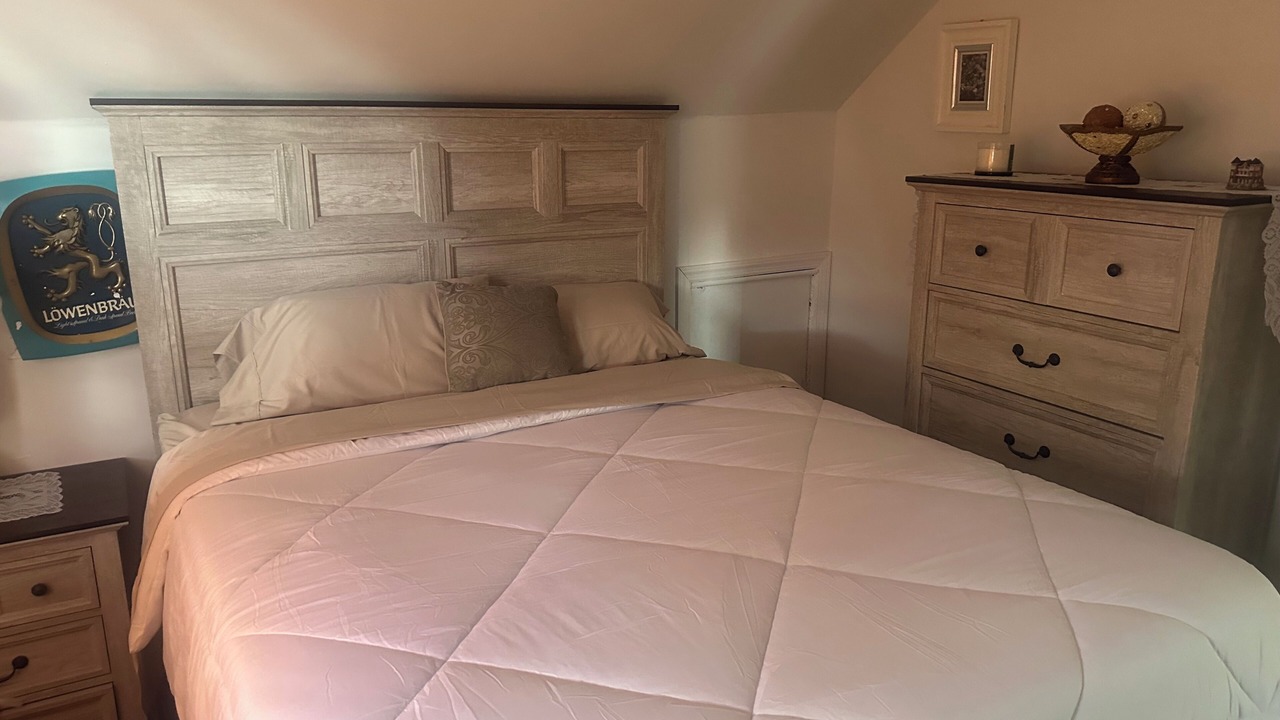 Photo of Bedroom in Elmont