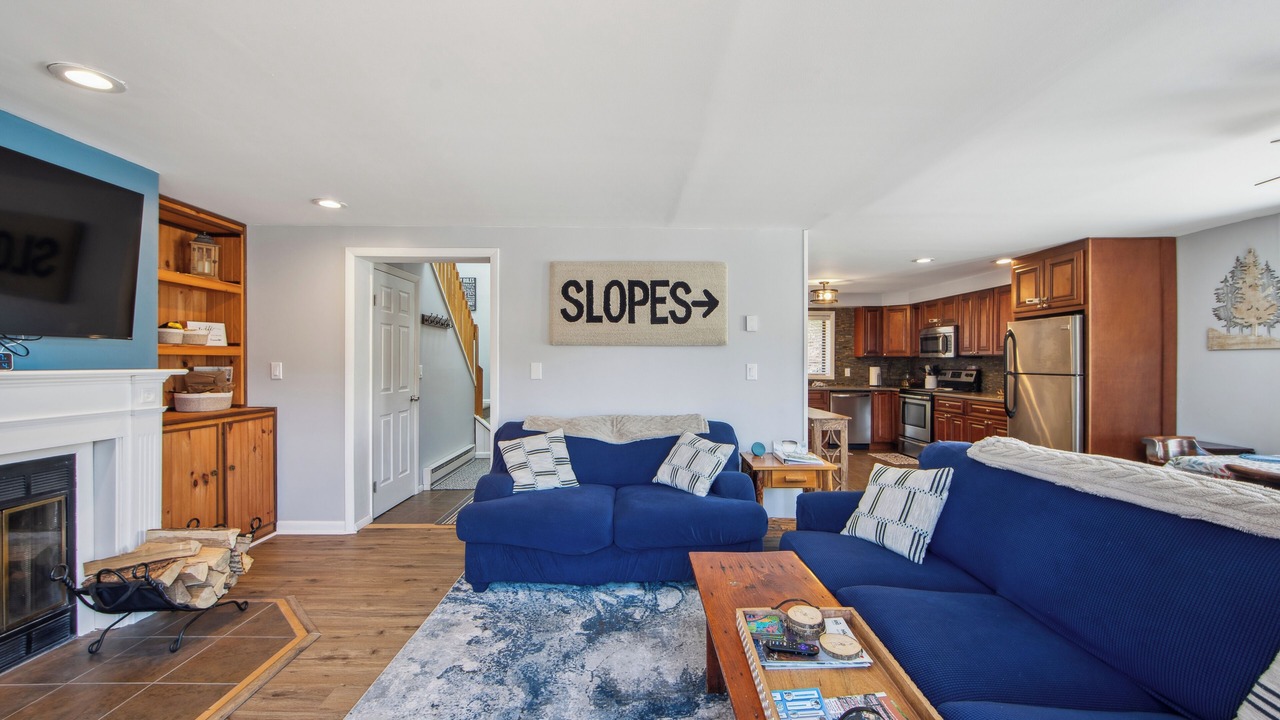Photo of Livingroom in North Creek