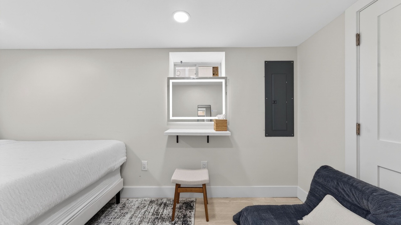 Photo of Bedroom in Hempstead