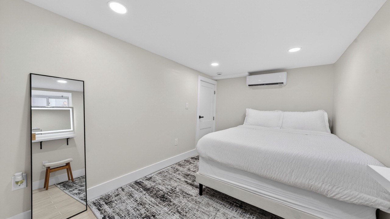 Photo of Bedroom in Hempstead