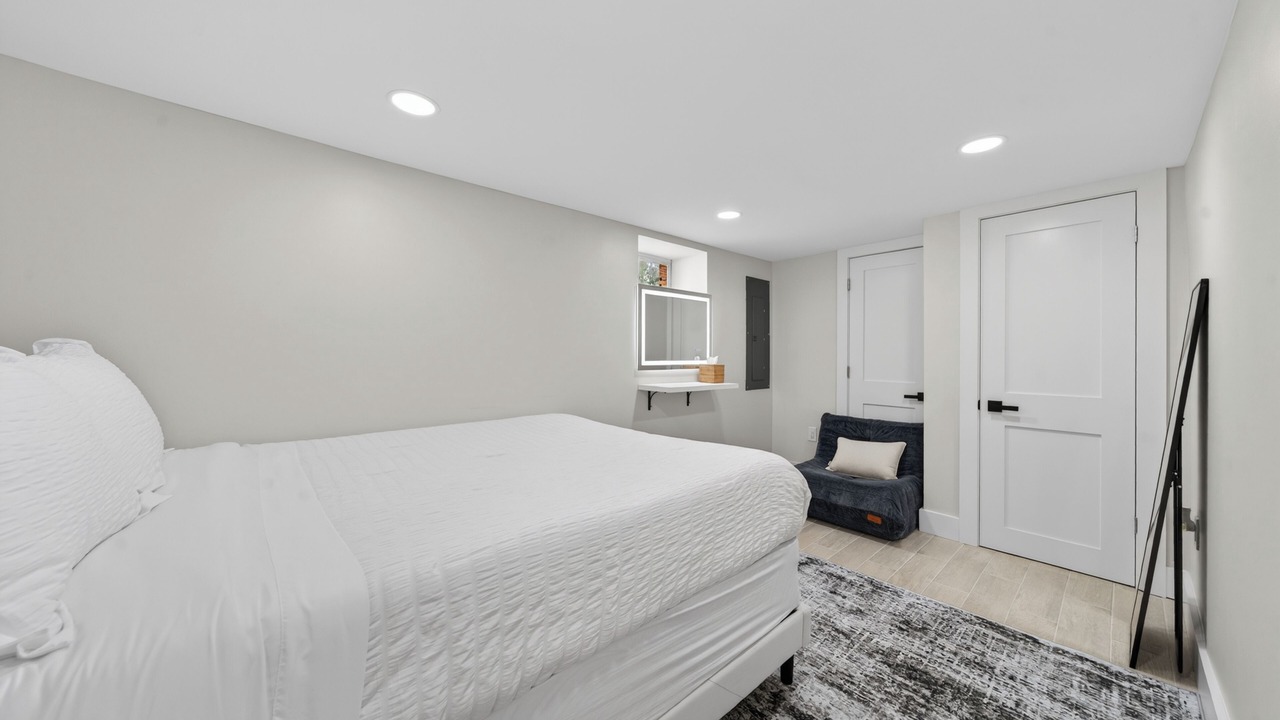 Photo of Bedroom in Hempstead