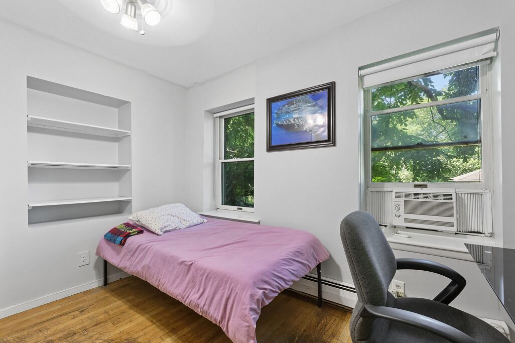 Photo of Bedroom in Teaneck