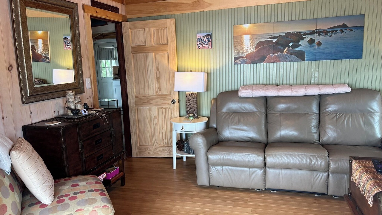 Photo of Livingroom in Laconia