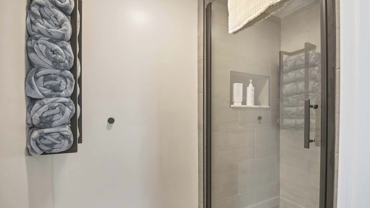 Photo of Bathroom in Saybrook Manor
