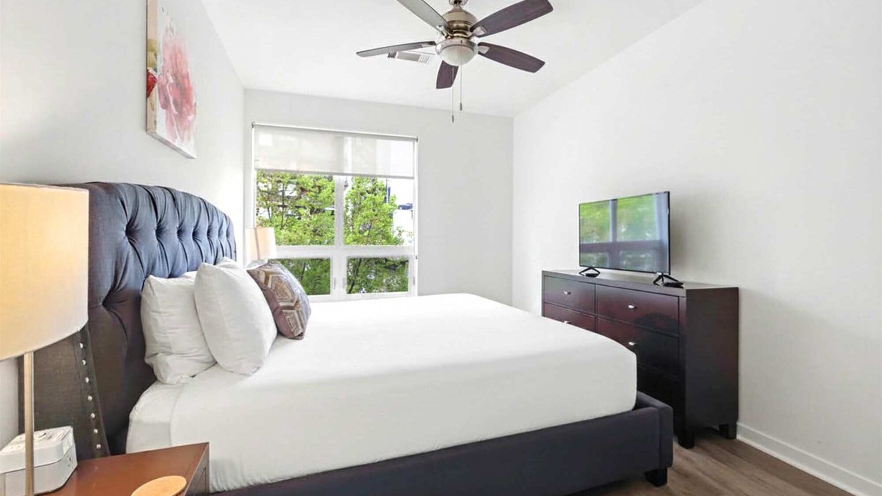 Photo of Bedroom in Downtown