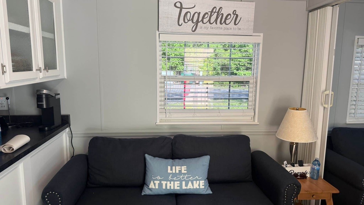 Photo of Livingroom in Sherkston