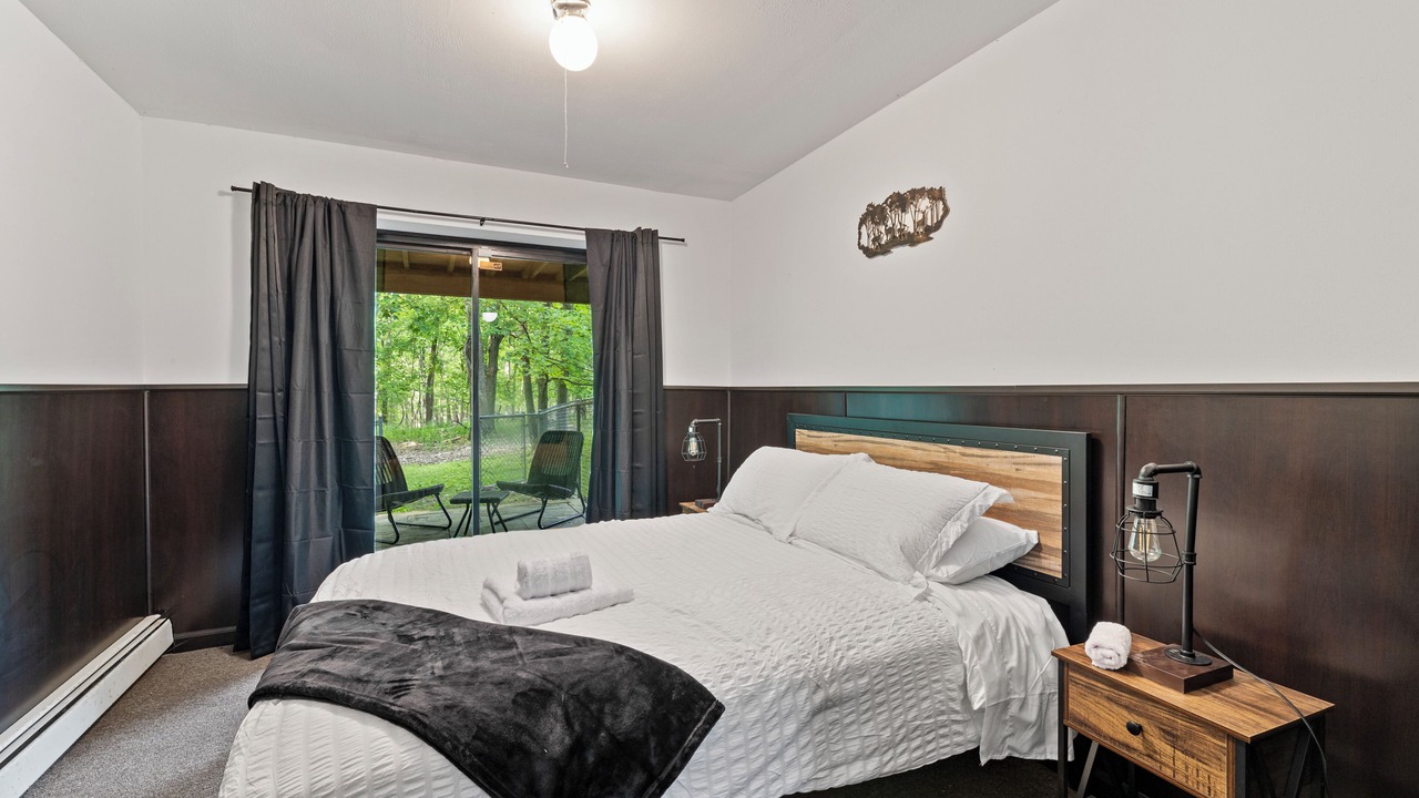 Photo of Bedroom in Washingtonville