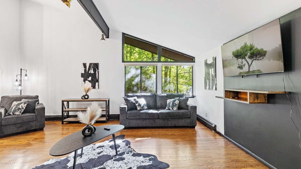 Photo of Livingroom in Washingtonville