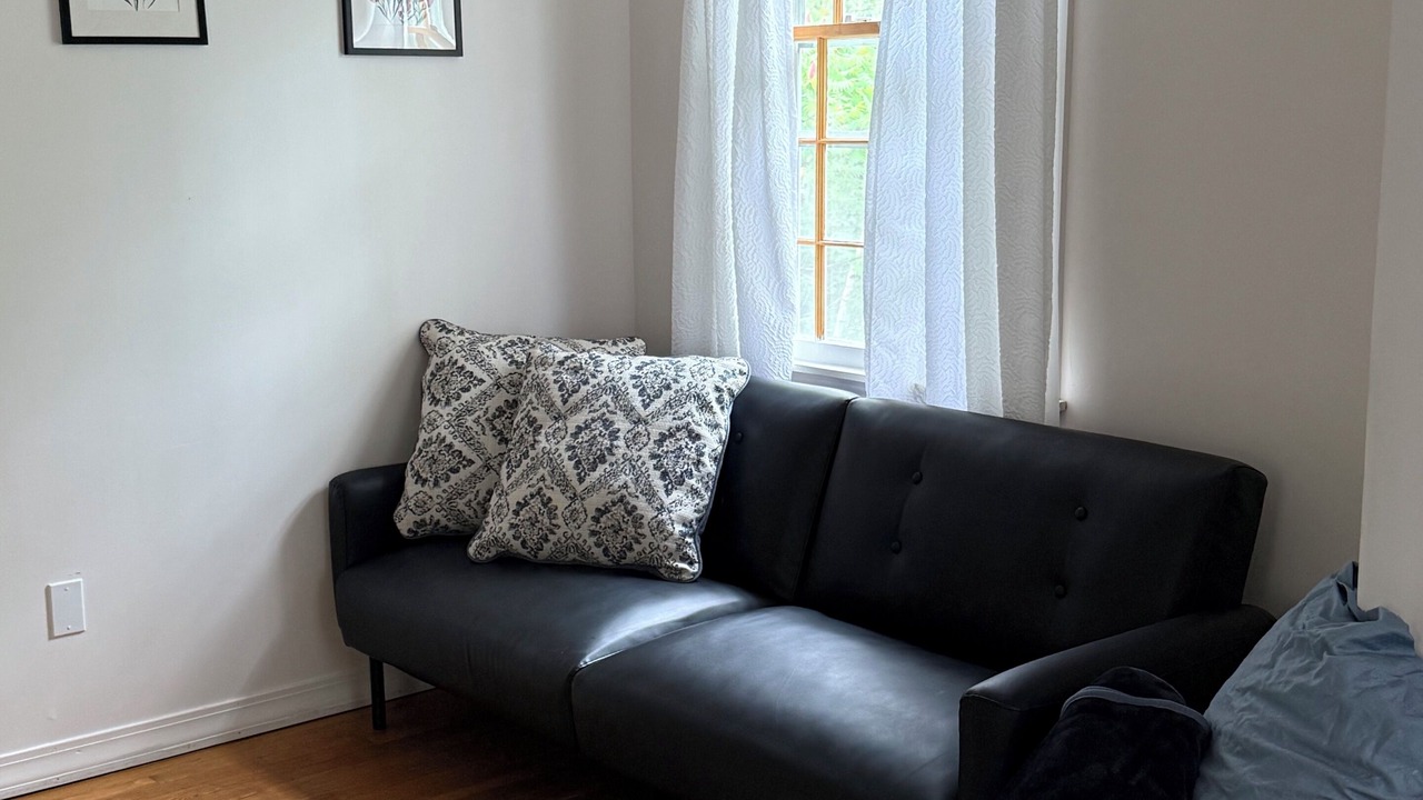 Photo of Livingroom in Croydon