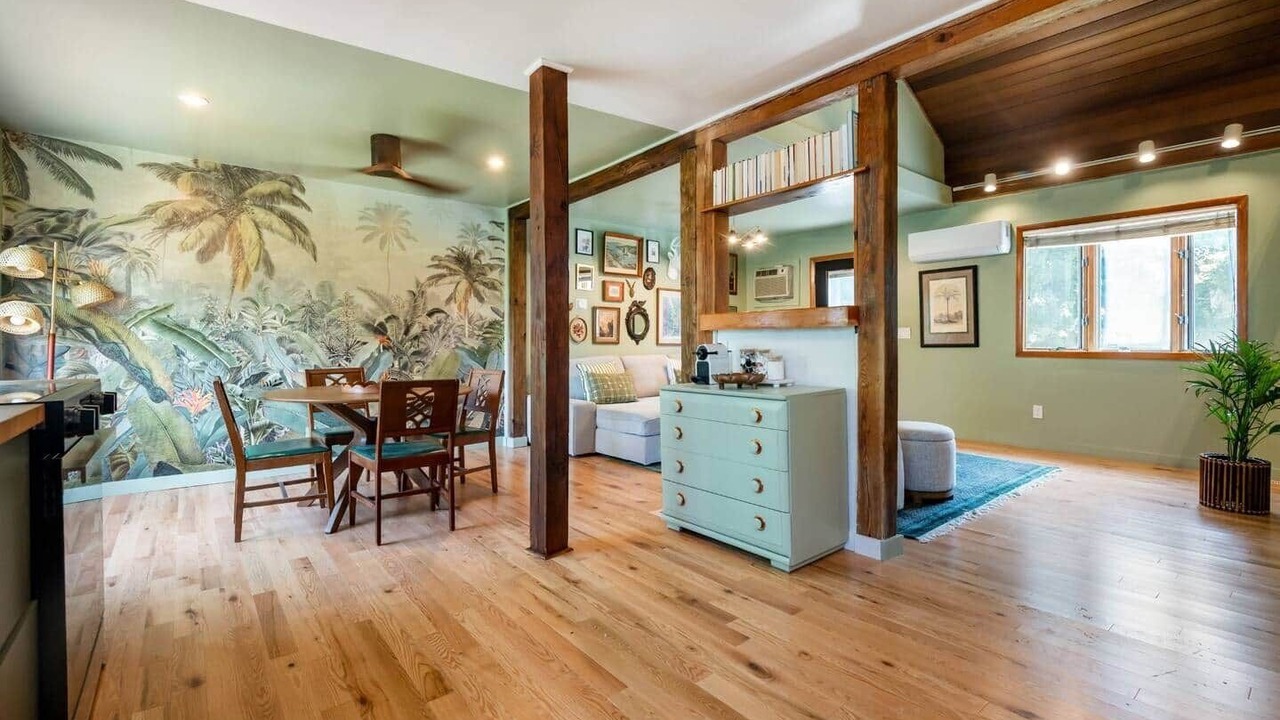 Photo of Bedroom in Jefferson Heights