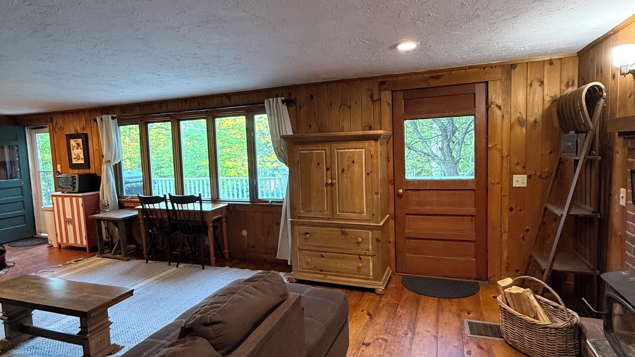 Photo of Livingroom in Gilmanton