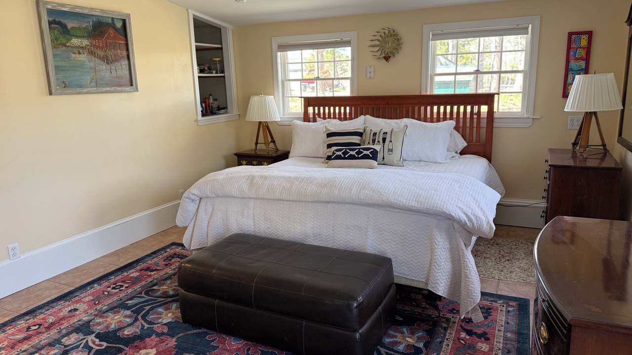 Photo of Bedroom in Brooksville