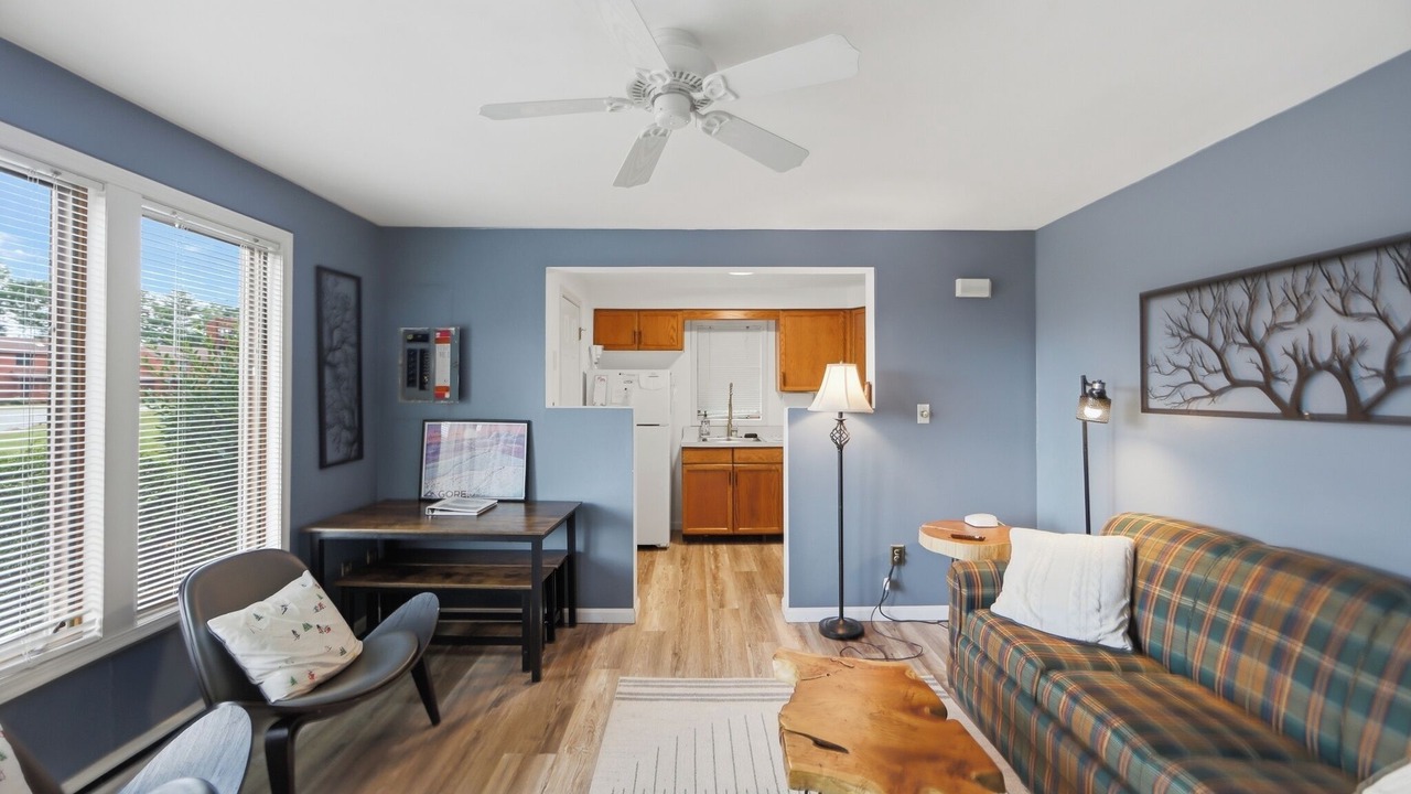 Photo of Livingroom in North Creek