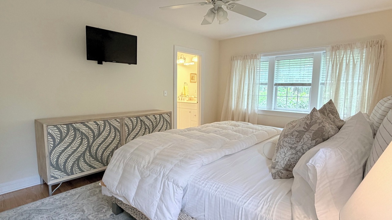 Photo of Bedroom in Mashpee