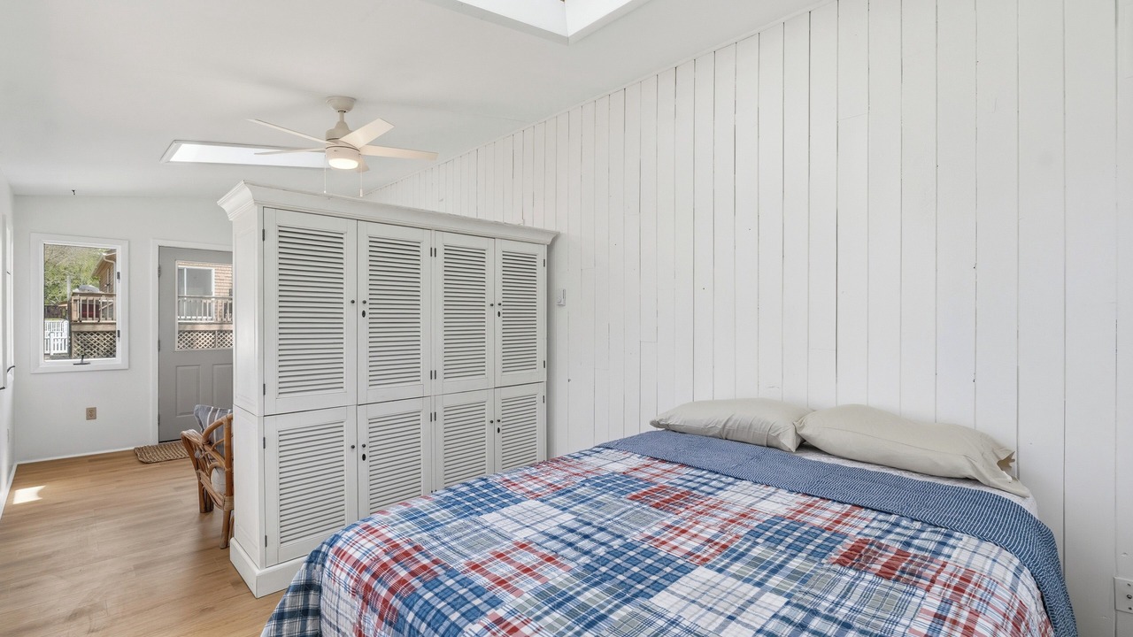 Photo of Bedroom in Kenyon