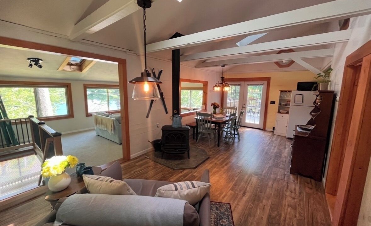 Photo of Livingroom in Alton Bay