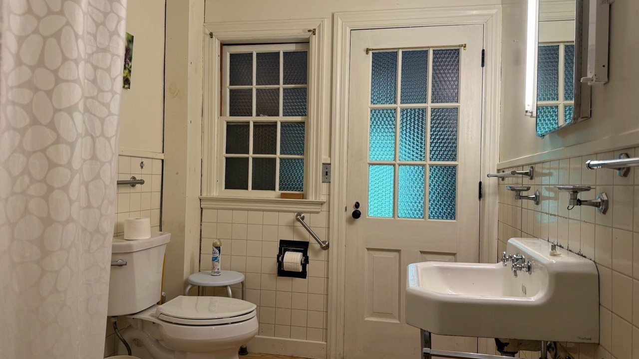 Photo of Bathroom in Alton