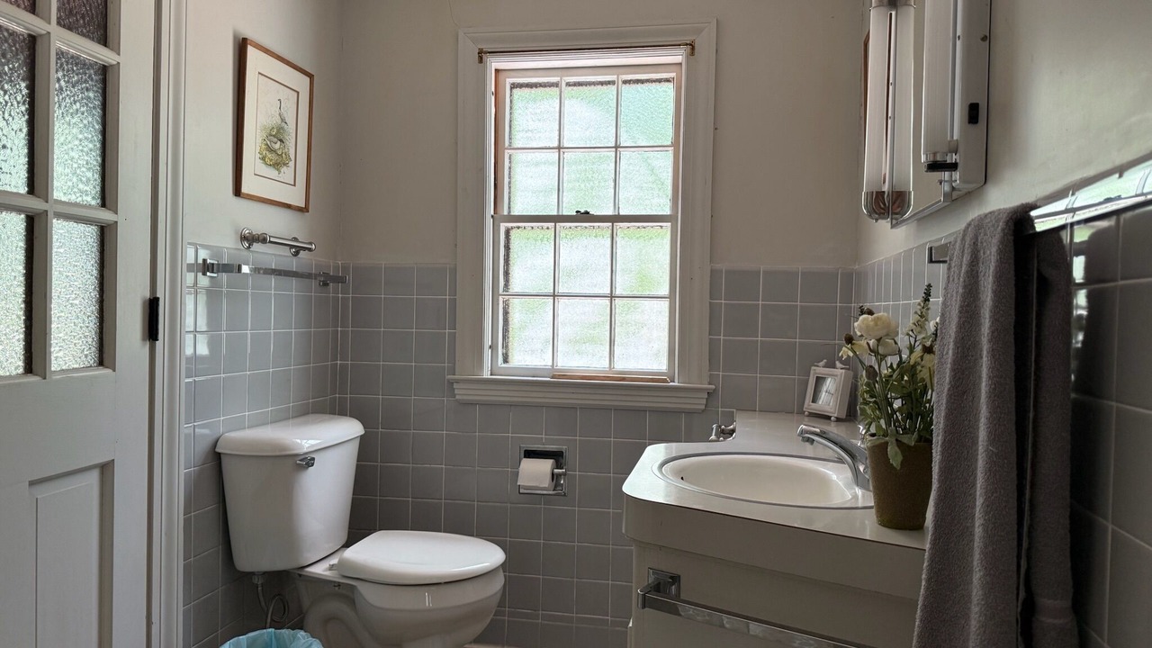 Photo of Bathroom in Alton