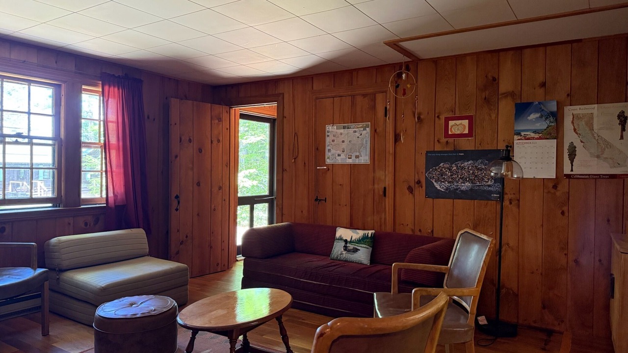 Photo of Bedroom in Alton