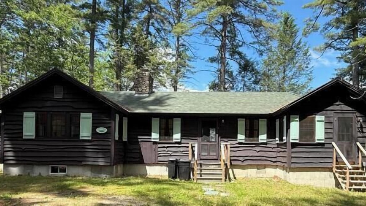 Photo of Outdoor in Alton