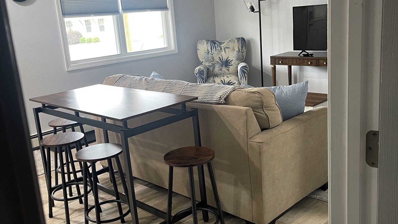 Photo of Livingroom in Jeffersonville