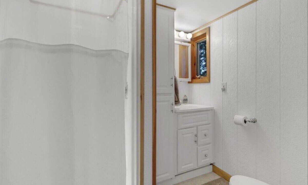 Photo of Bathroom in East Baldwin