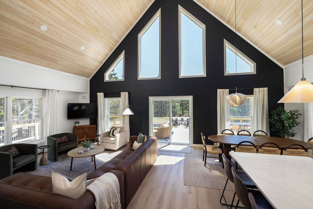 Photo of Livingroom in Tremont