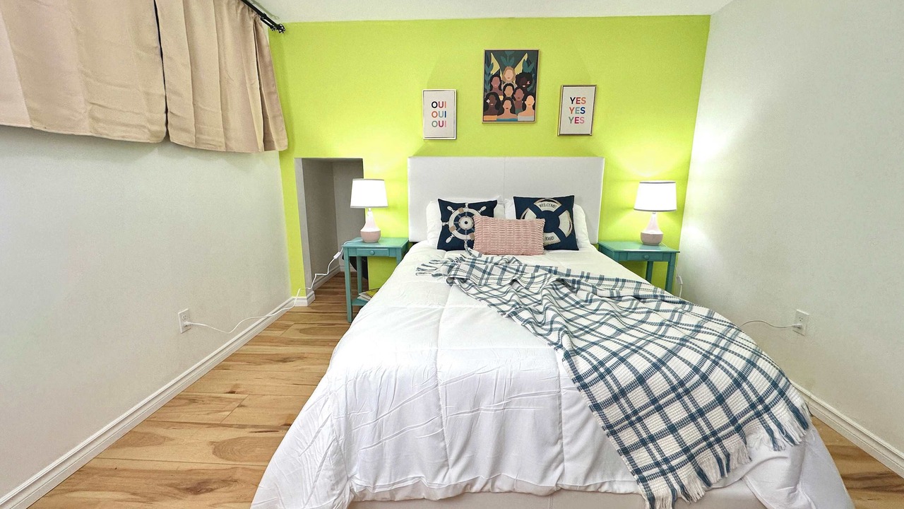 Photo of Bedroom in Port Colborne