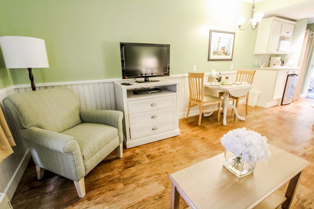 Photo of Livingroom in West Yarmouth