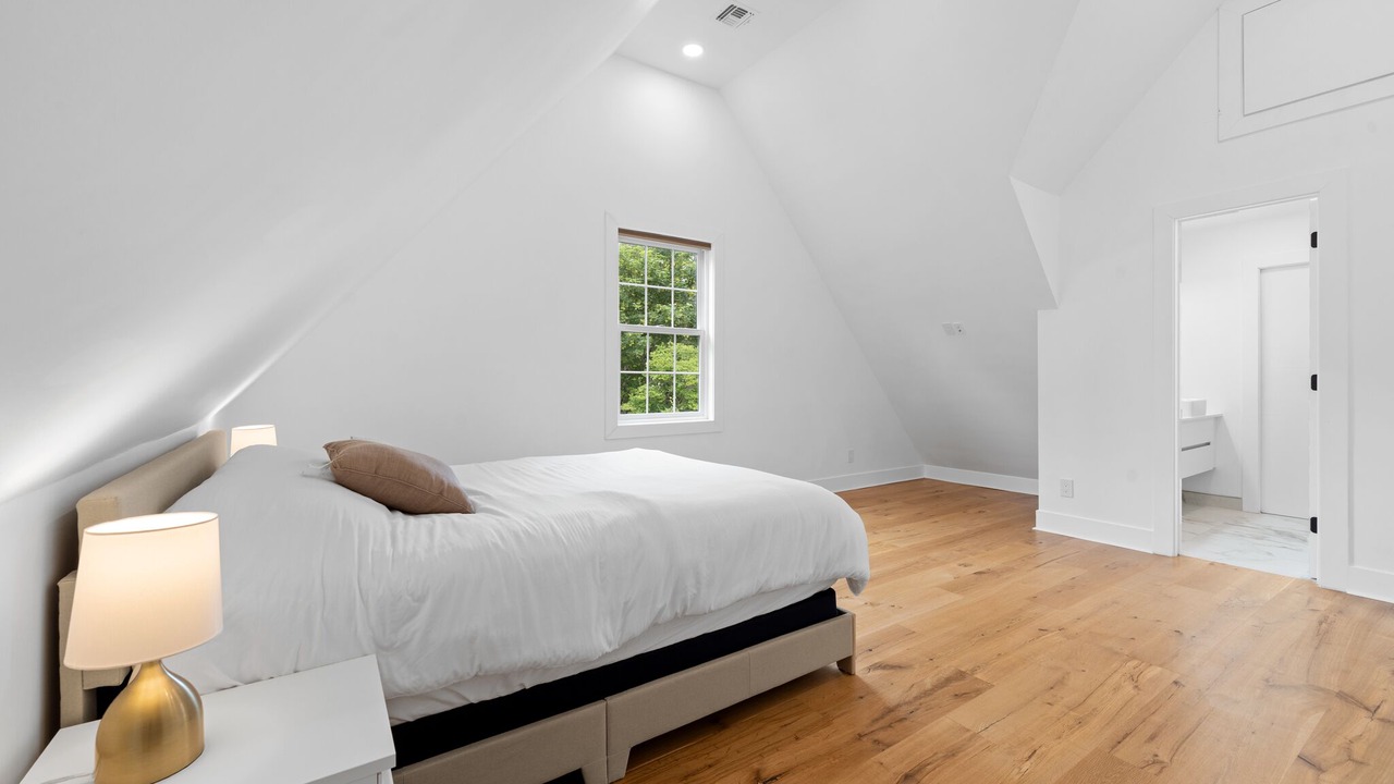 Photo of Bedroom in Greenport