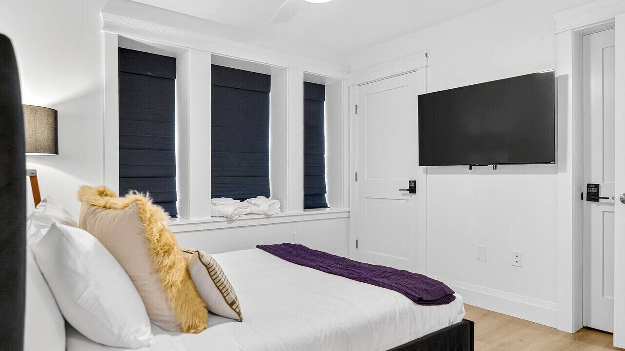 Photo of Bedroom in Inman Square