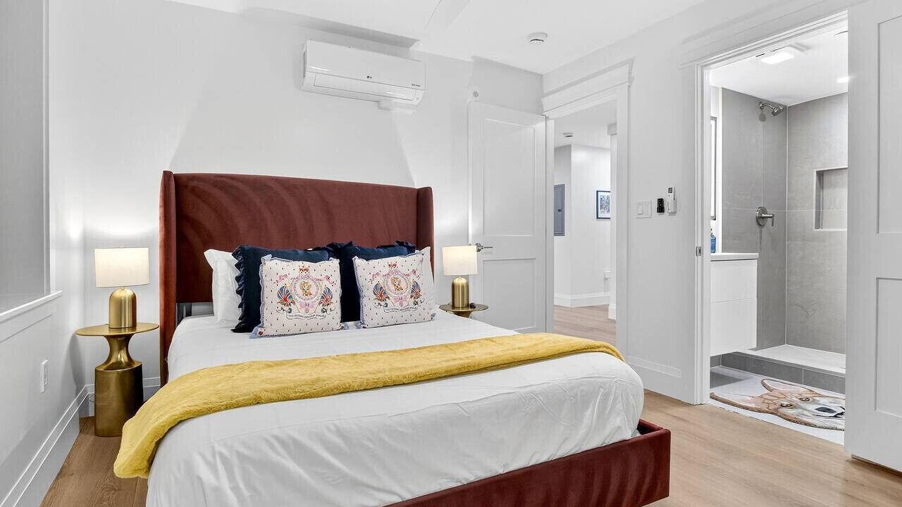 Photo of Bedroom in Inman Square