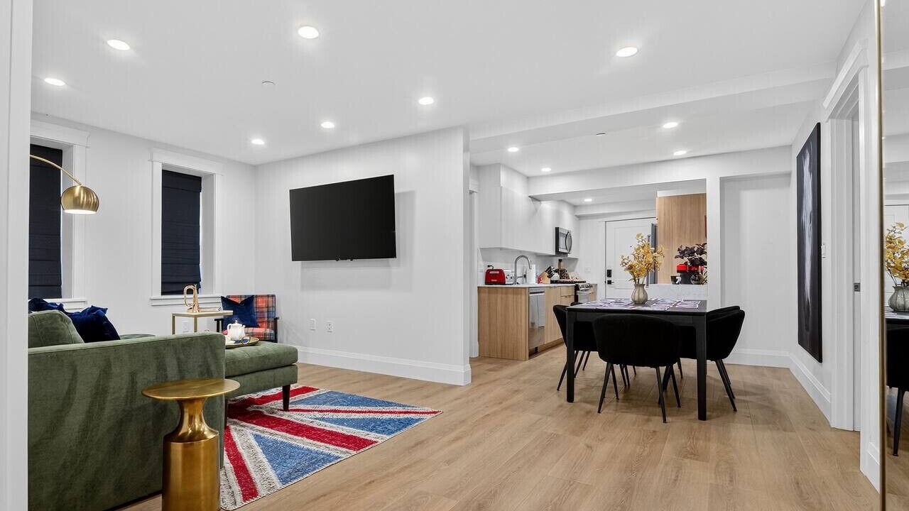 Photo of Livingroom in Inman Square