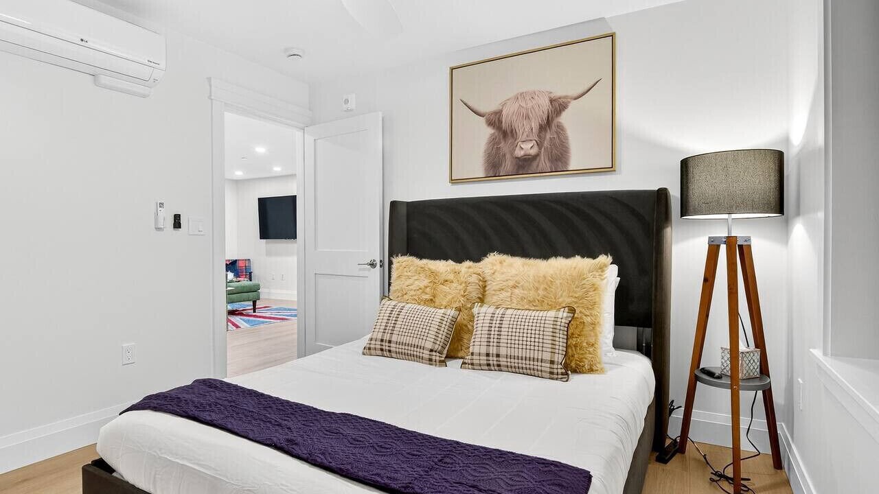 Photo of Bedroom in Inman Square