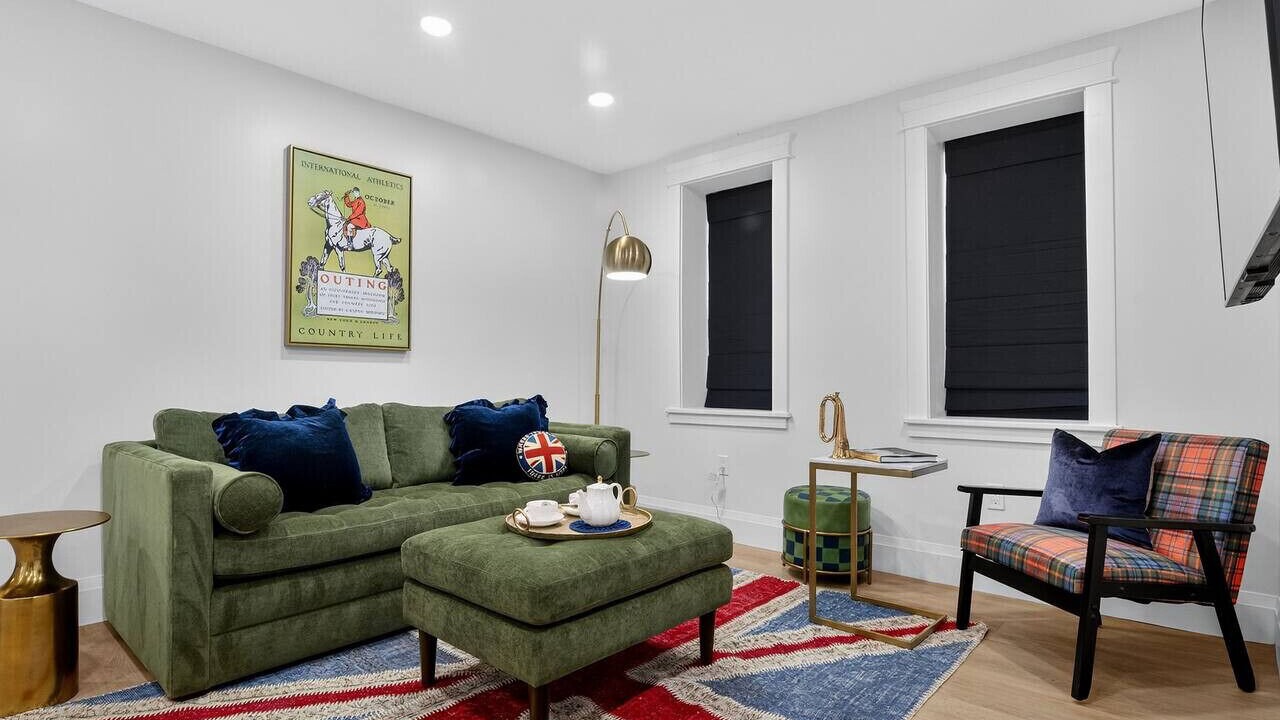 Photo of Livingroom in Inman Square