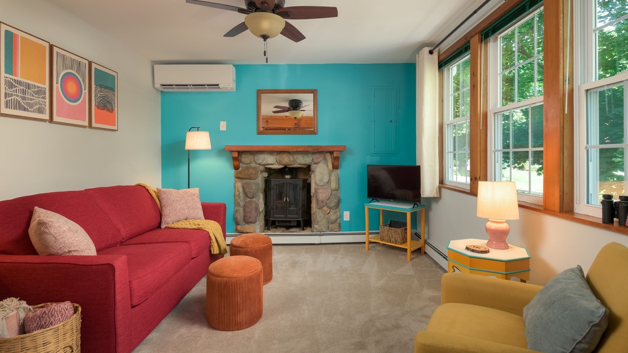 Photo of Livingroom in Town of East Fishkill