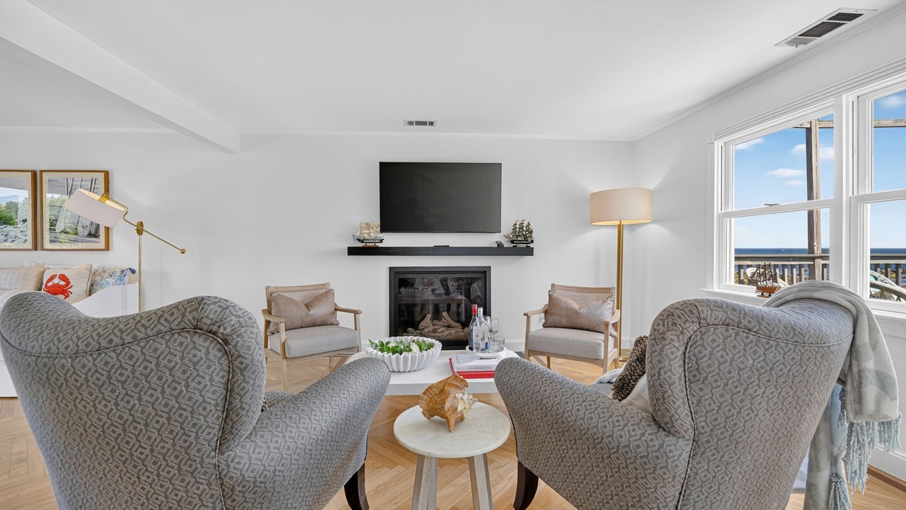 Photo of Livingroom in Scituate