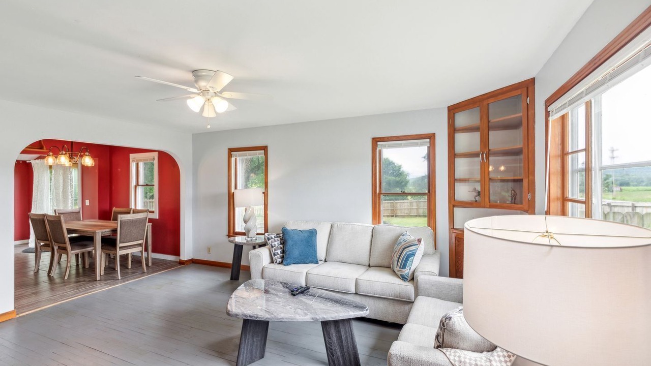 Photo of Livingroom in Stowe