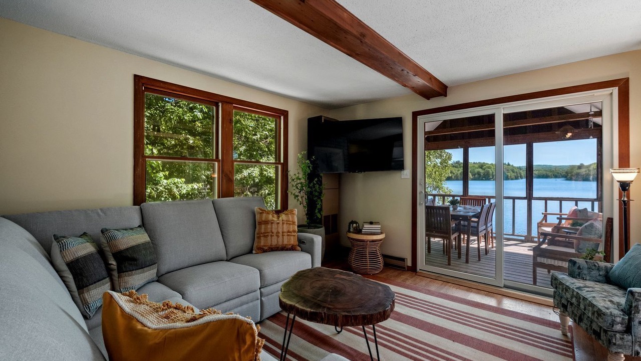 Photo of Livingroom in Locke Lake Colony