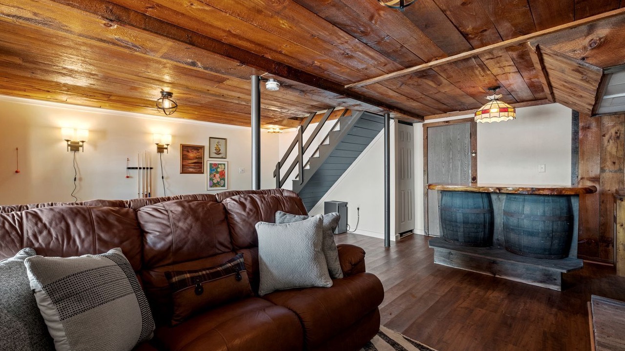 Photo of Livingroom in Locke Lake Colony