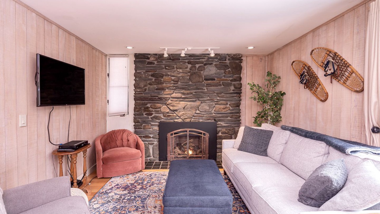 Photo of Livingroom in Stowe